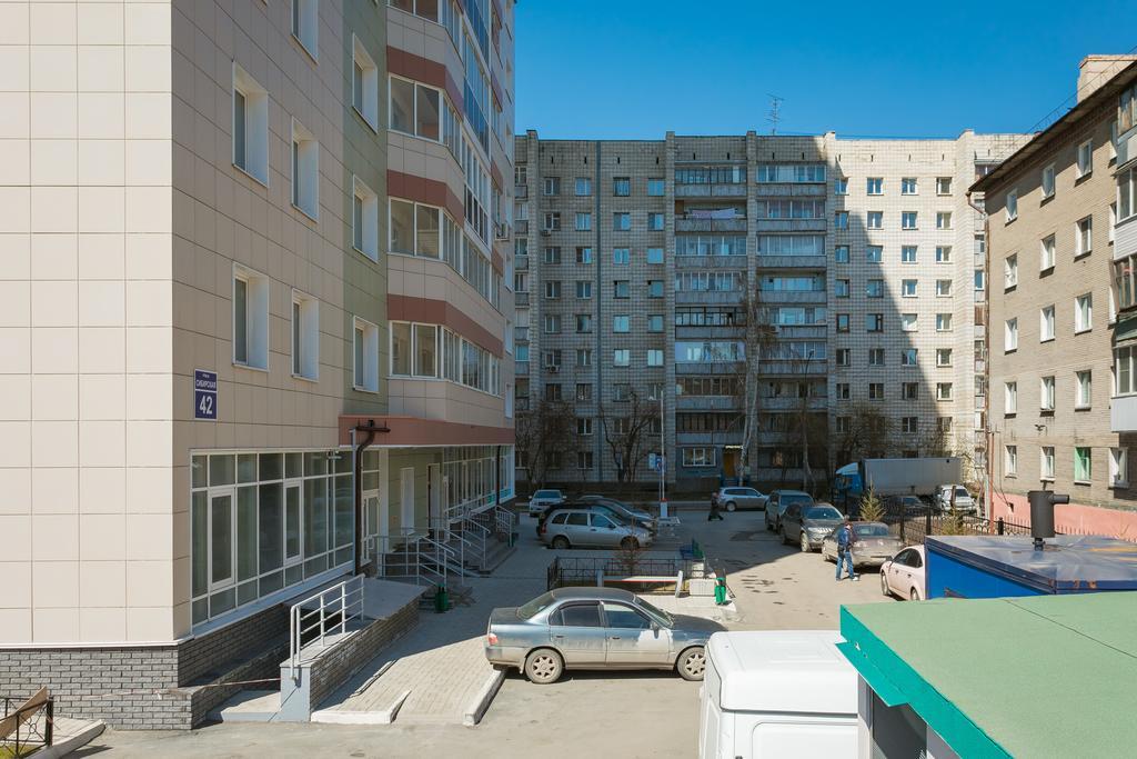 Narayana Apartments On Sibirskaya 42 Новосибірськ Екстер'єр фото